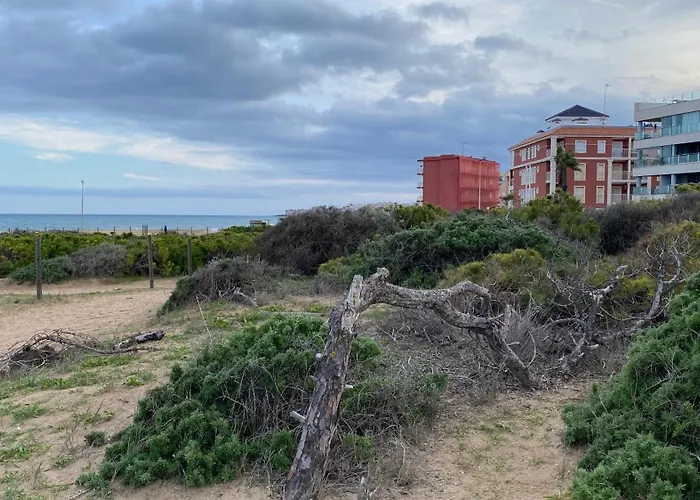 Beachfront Apartment In La Mata